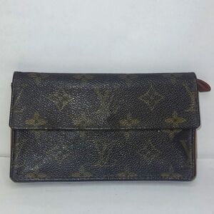Authentic Louis Vuitton Monogram Wallet